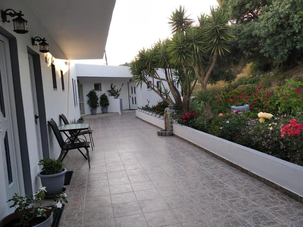 Golden Sun Apartments Rodakino Exterior photo