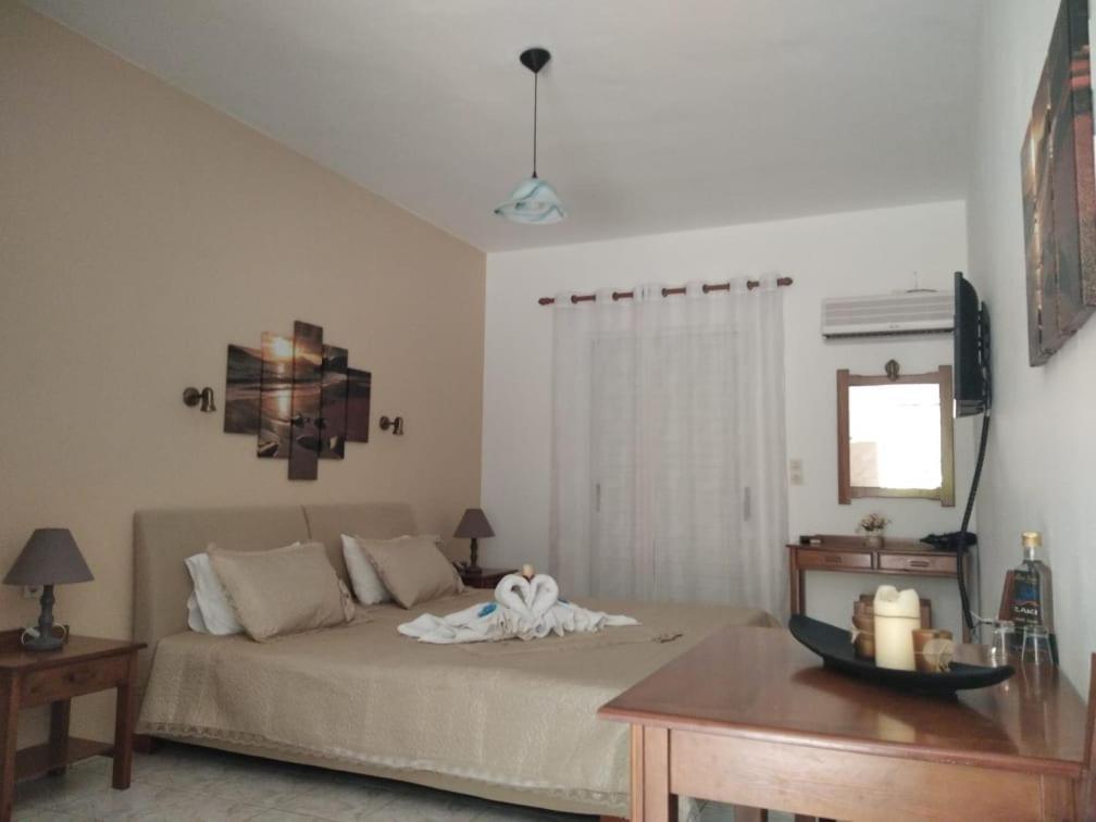 Golden Sun Apartments Rodakino Exterior photo